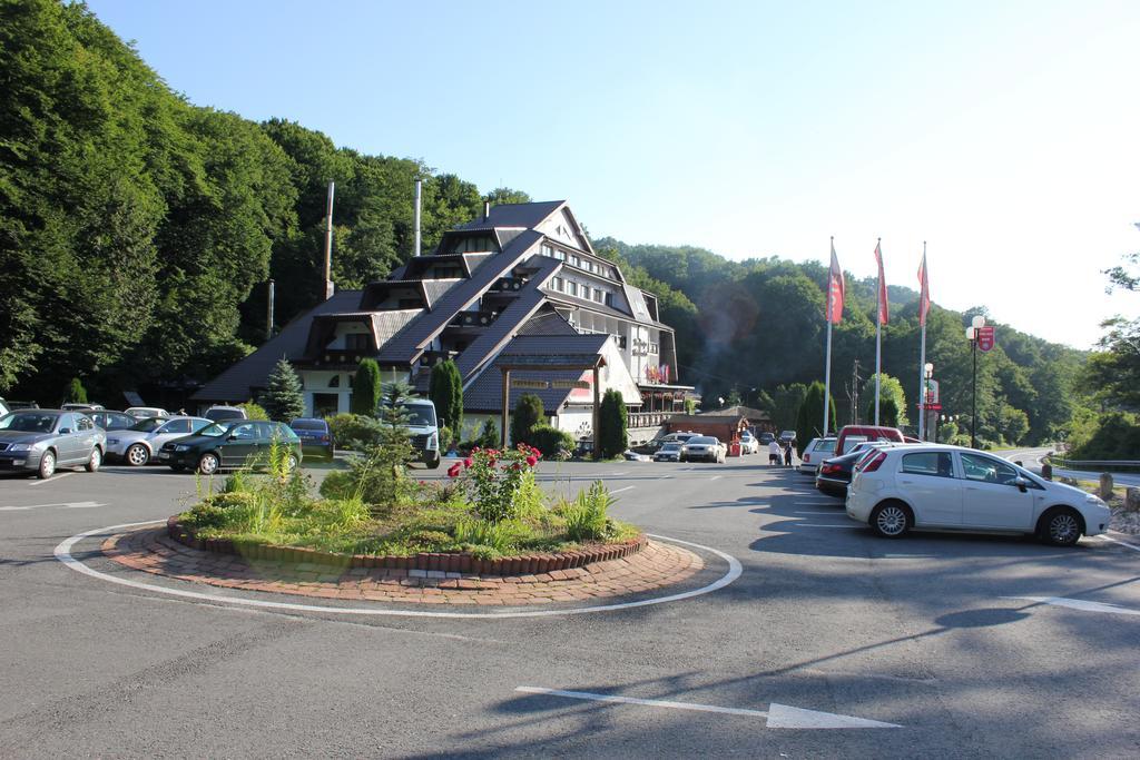 Hotel Fantanita Haiducului Bradu  Bagian luar foto